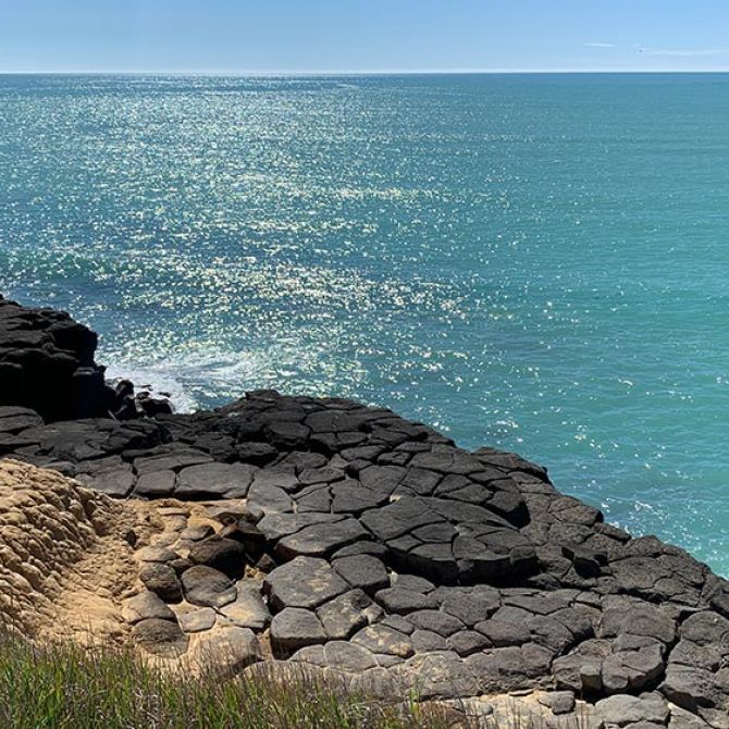 Dashing rocks view